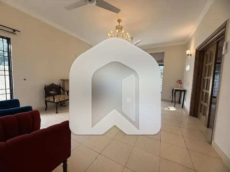Beautiful & Spacious 3-Bedroom Independent House for Rent Prime Location, photo 3