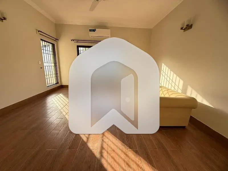Beautiful & Spacious 3-Bedroom Independent House for Rent Prime Location, photo 14