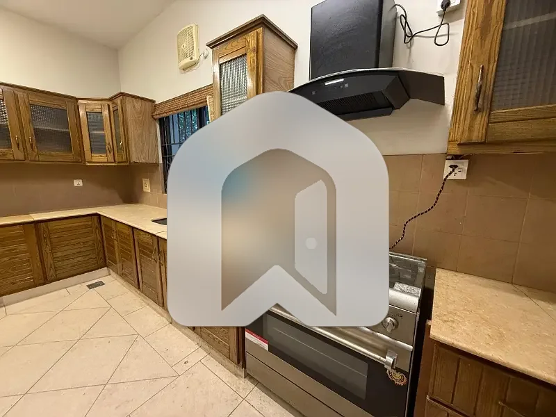 Beautiful & Spacious 3-Bedroom Independent House for Rent Prime Location, photo 25