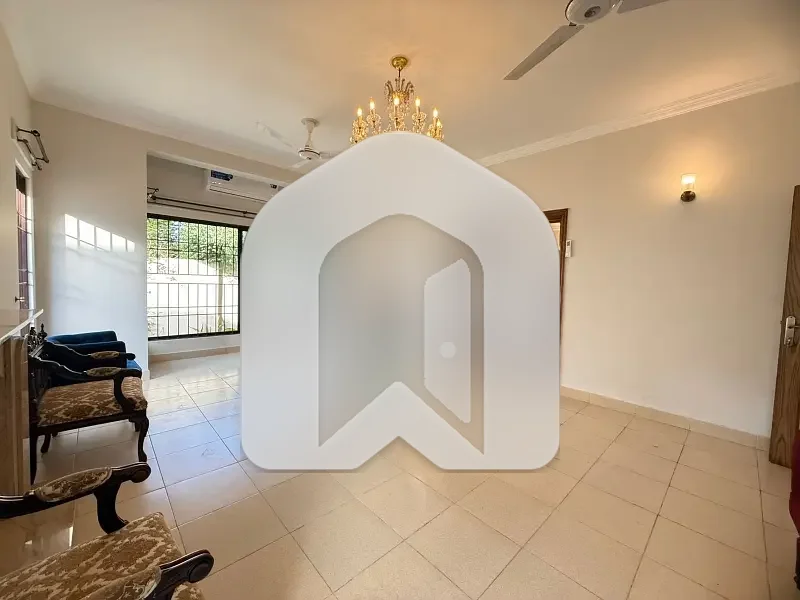 Beautiful & Spacious 3-Bedroom Independent House for Rent Prime Location, photo 9