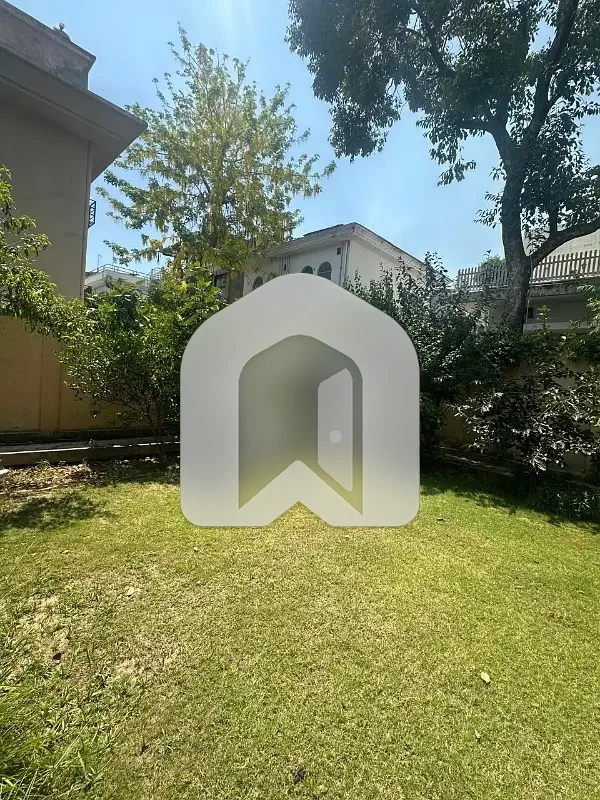 HOUSE FOR RENT SECTOR F 10 SIZE TWO KANAL GOOD LOCATION, photo 13