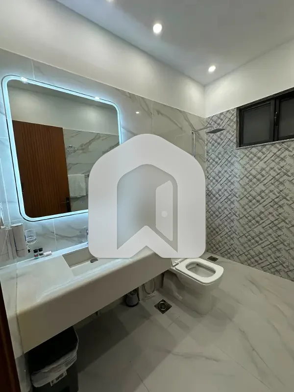 E-11 ISLAMABAD 1kanal Triple Storey Fully Furnished House For Rent 9bed With Washroom Drawing Dining Tvl Kichen Servant Room Parking Gas Electric, photo 5