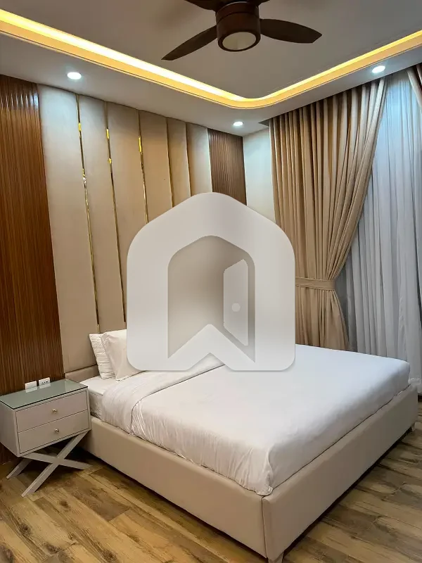 E-11 ISLAMABAD 1kanal Triple Storey Fully Furnished House For Rent 9bed With Washroom Drawing Dining Tvl Kichen Servant Room Parking Gas Electric, photo 9