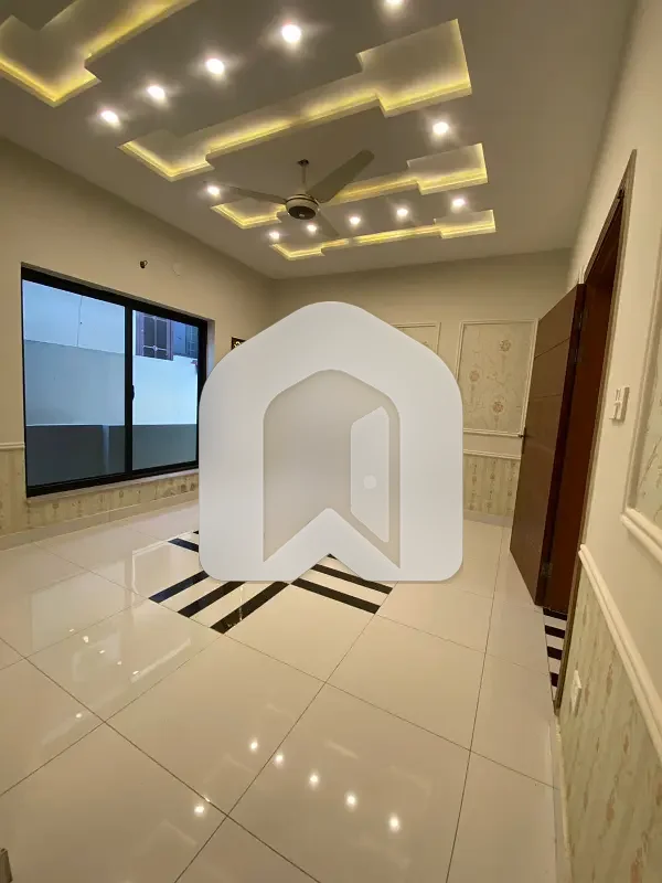 D-12/1 4 Marla House For Rent 4 Bed With Washroom Lounge 2 Kitchen Servant Parking Gas Electricity