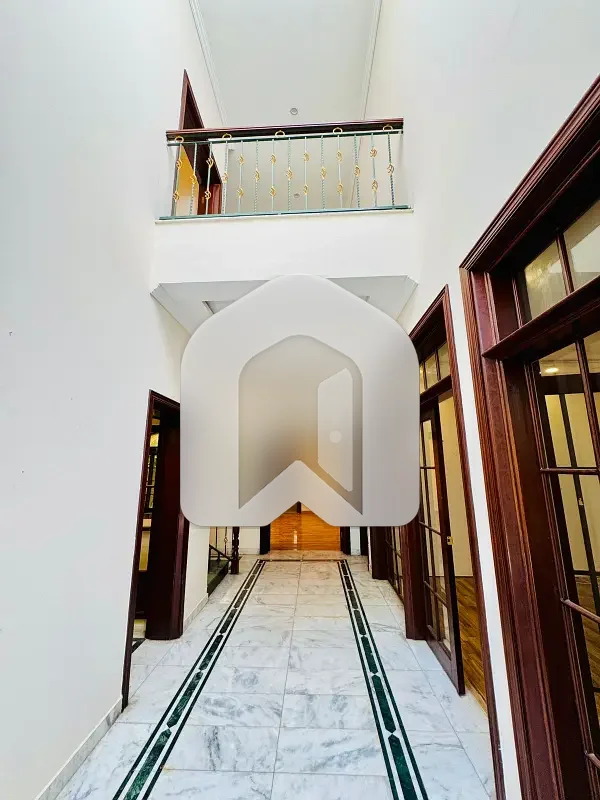 D-12 Islamabad 1 Kanal House For Rent 5 Bed With Washroom Drawing Room Dining Tv Lounge 2 Kitchen Servant Room Parking Gas Electric, photo 22
