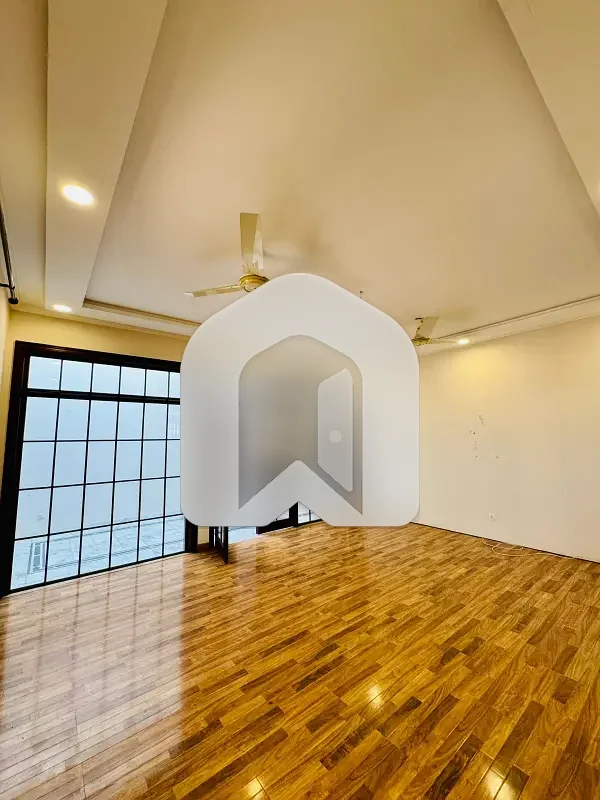 D-12 Islamabad 1 Kanal House For Rent 5 Bed With Washroom Drawing Room Dining Tv Lounge 2 Kitchen Servant Room Parking Gas Electric, photo 16