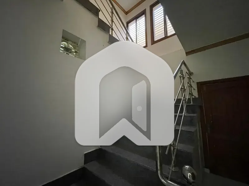 ShahAllahDitta St 1 Near To D-12 Markaz Islamabad 1Kanal House For Rent 5bed With Washroom Drawing Dining Tvl 2kichen Servant 3car Parking, photo 13
