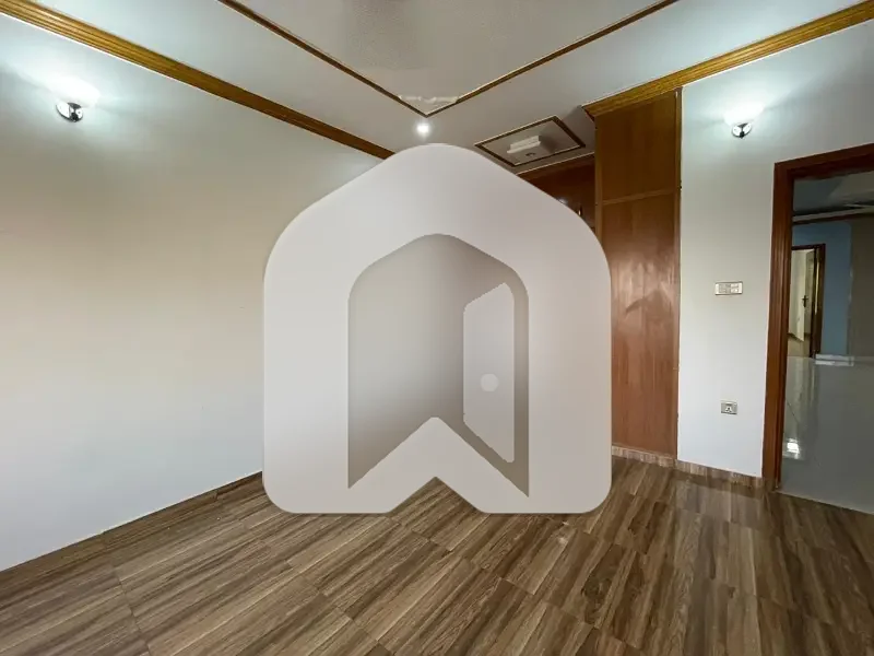 ShahAllahDitta St 1 Near To D-12 Markaz Islamabad 1Kanal House For Rent 5bed With Washroom Drawing Dining Tvl 2kichen Servant 3car Parking, photo 7