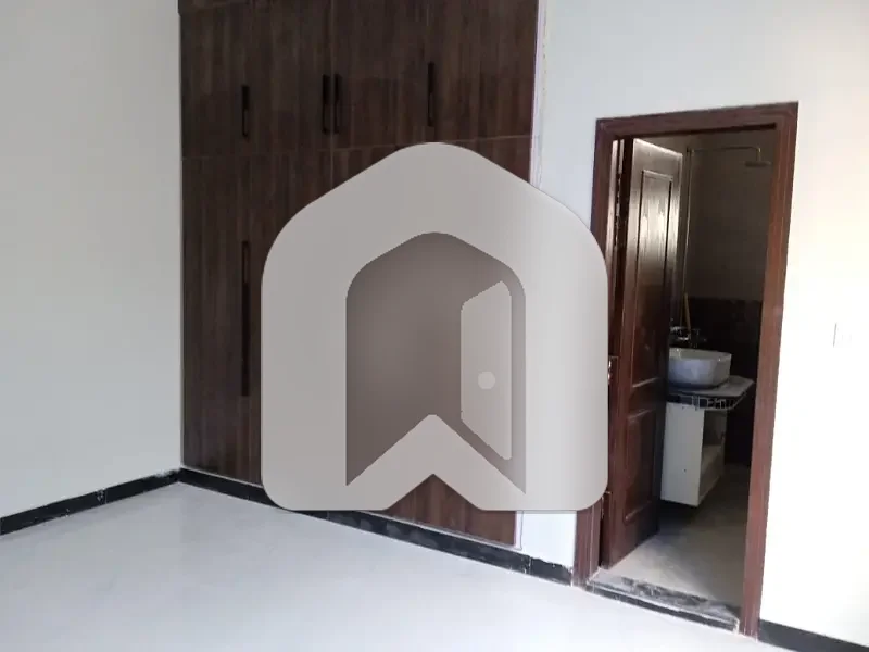 1 Kanal Duplex House For Rent In I-8/4 Islamabad, photo 2