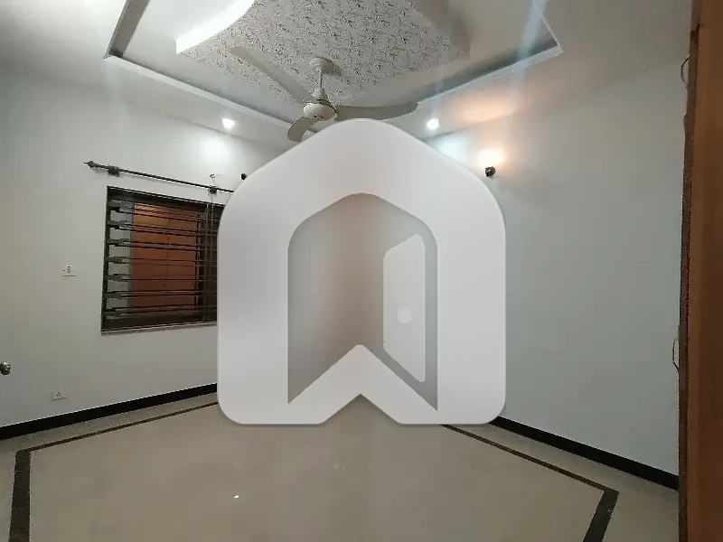 25x40 Beautiful House For Rent In G-13, photo 16