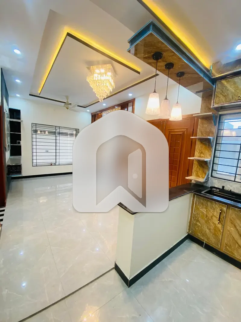 5 Marla Double Unit Full House On Very Prime Location