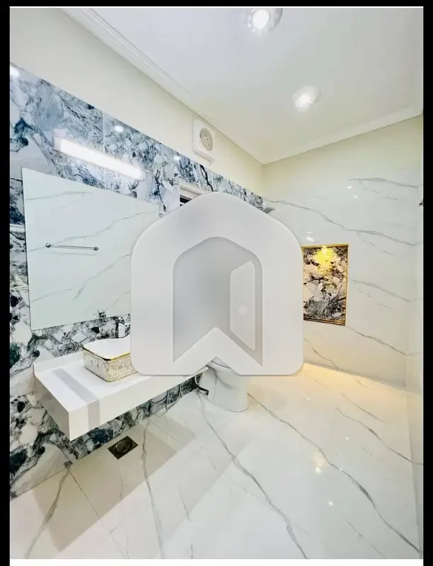 14 Marla Brand New Upper Portion For Rent In G-13/4 Matro Station, photo 6