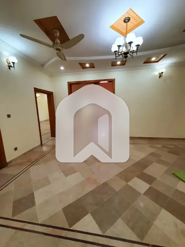 14 Marla Like Brand New Ground Portion For Rent In G-13/2 Islamabad, photo 3