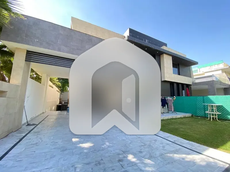 Beautiful House Available For Rent