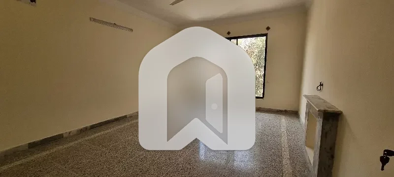 Beautiful House Available For Rent In F-11, photo 2