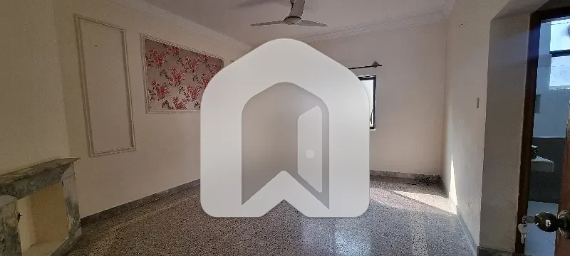 Beautiful House Available For Rent In F-11, photo 7