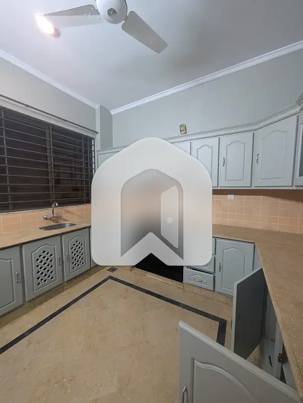 Ground Portion For Rent In F-11 Islamabad, photo 6