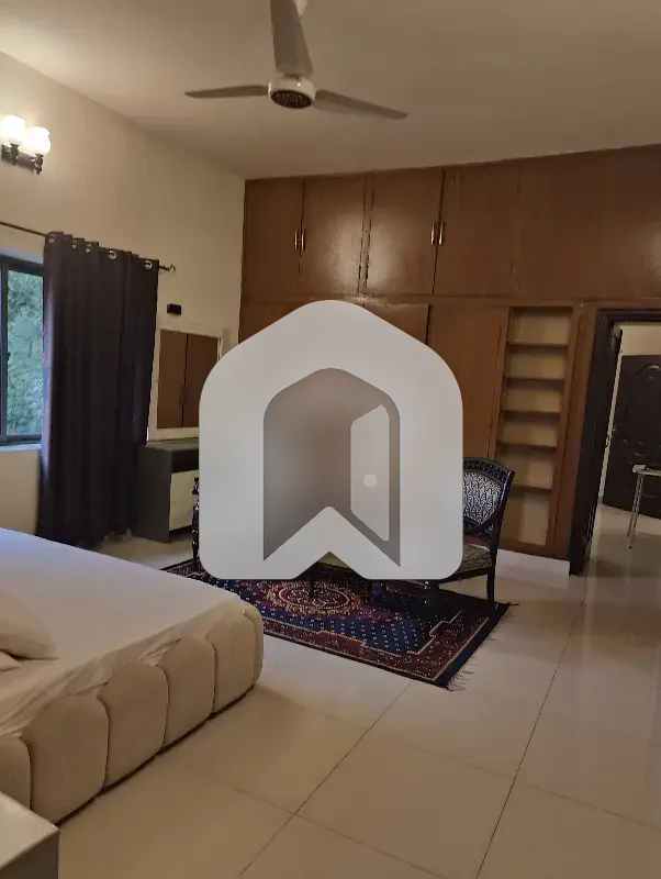FOREIGNERS / DIPLOMATS 2-BED FULLY FURNISHED HOME | F-6/4 ISLAMABAD, photo 6