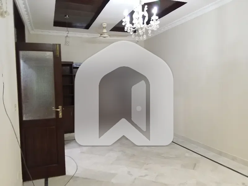 Ground+Basement Portion Available For Rent, photo 5
