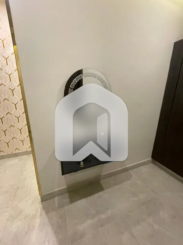 1 Bed Furnished Luxury Apartment Available. For Rent in Zarkon Height G-15 Islamabad., photo 5