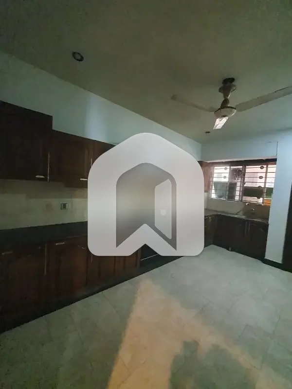 1 Kanal Ground Portion Available For Rent In E-11/4 Islamabad., photo 12