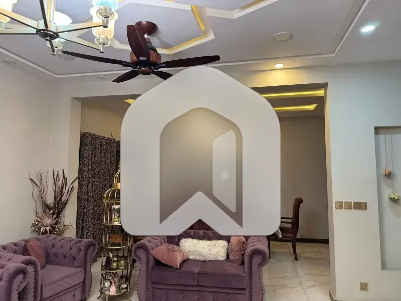 Spacious House Is Available In DHA Defence Phase 2 For Rent Tripl Story, photo 10