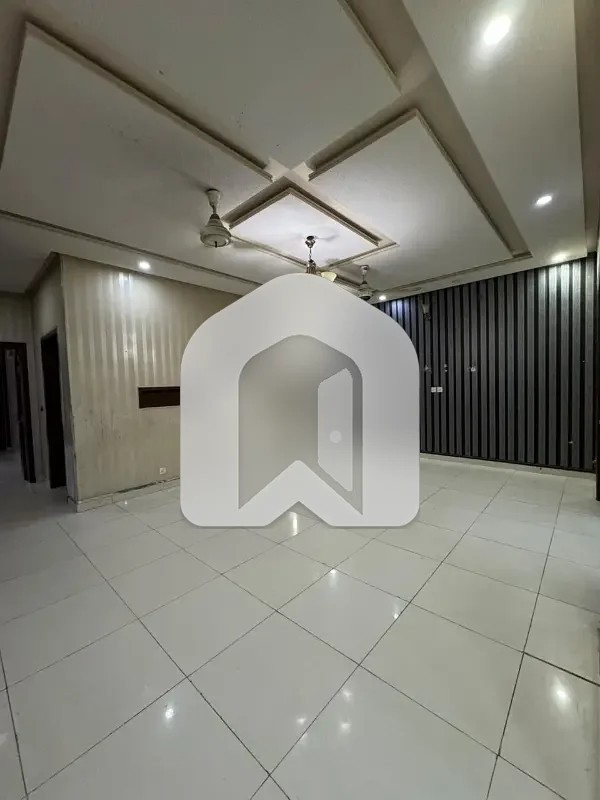 12 Marla (40*80) Ground Portion Rent G15, photo 11