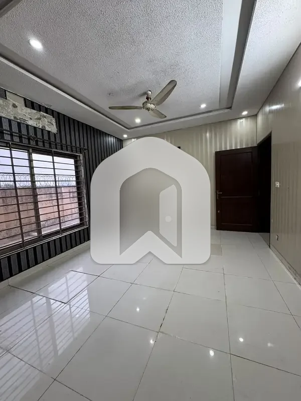 12 Marla (40*80) Ground Portion Rent G15, photo 18