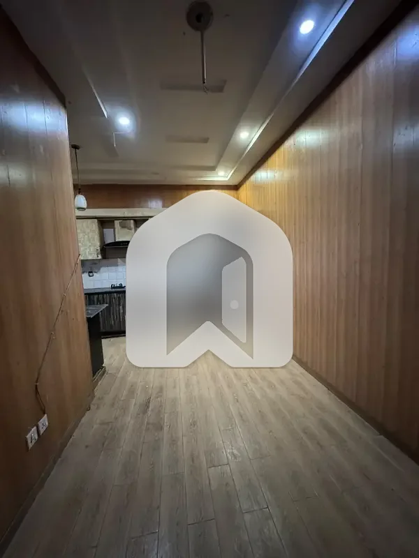 12 Marla (40*80) Ground Portion Rent G15, photo 6