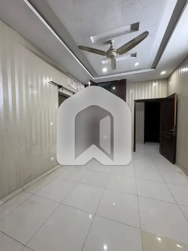 12 Marla (40*80) Ground Portion Rent G15, photo 14