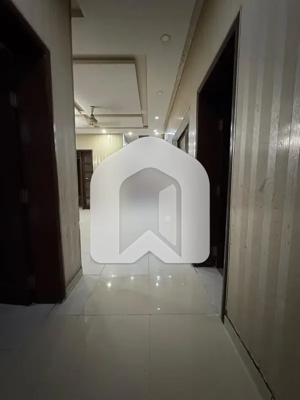 12 Marla (40*80) Ground Portion Rent G15, photo 8