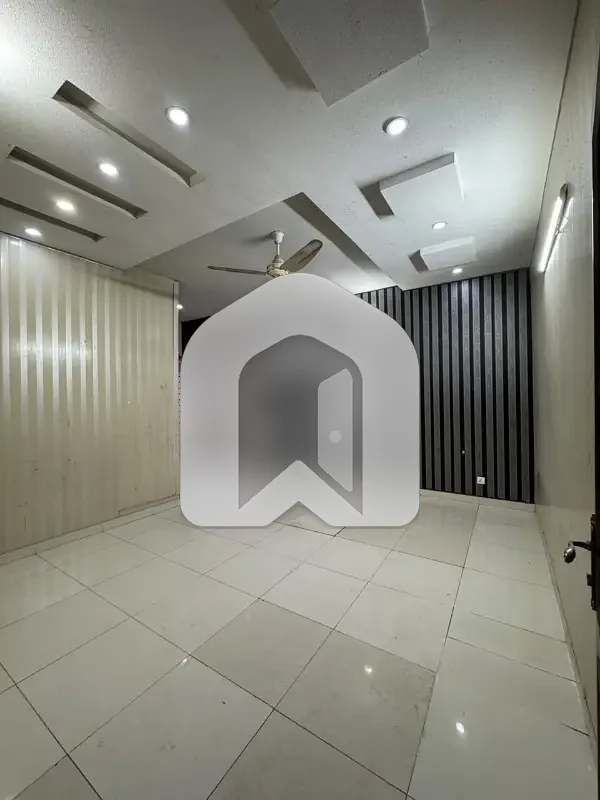 12 Marla (40*80) Ground Portion Rent G15, photo 10