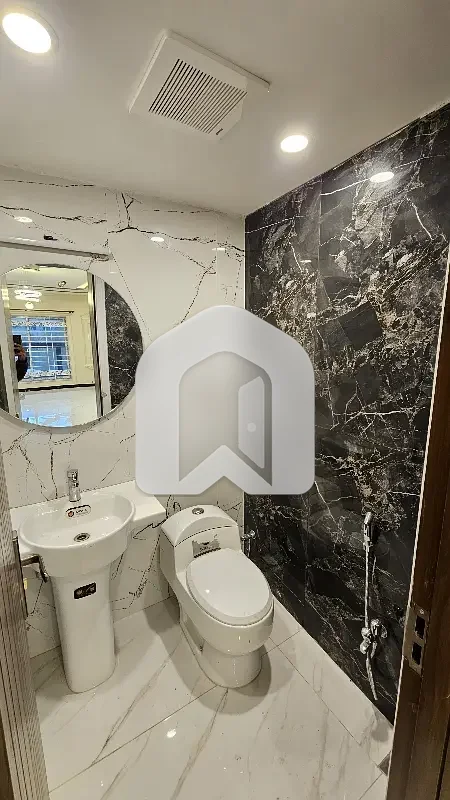 Kanal Upper Portion Available For Rent In G15, photo 11