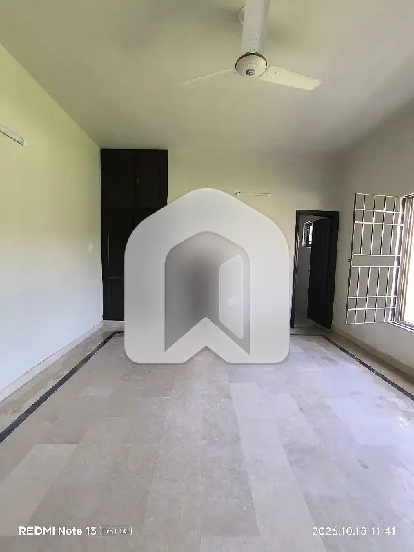 4 Bedrooms & 4 Bathrooms Upper Portion Available For Rent In G11, photo 9