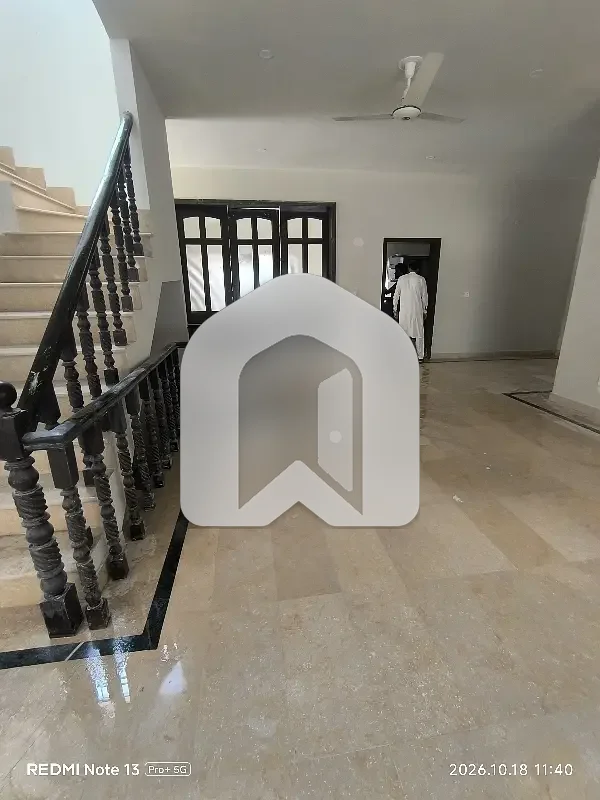 4 Bedrooms & 4 Bathrooms Upper Portion Available For Rent In G11, photo 3