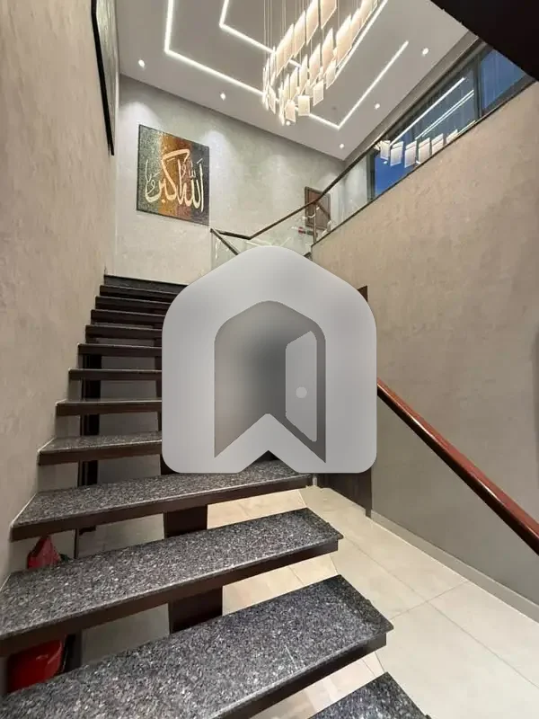 1 Kanal Designer House For Rent 15kv Solar Installed, photo 7