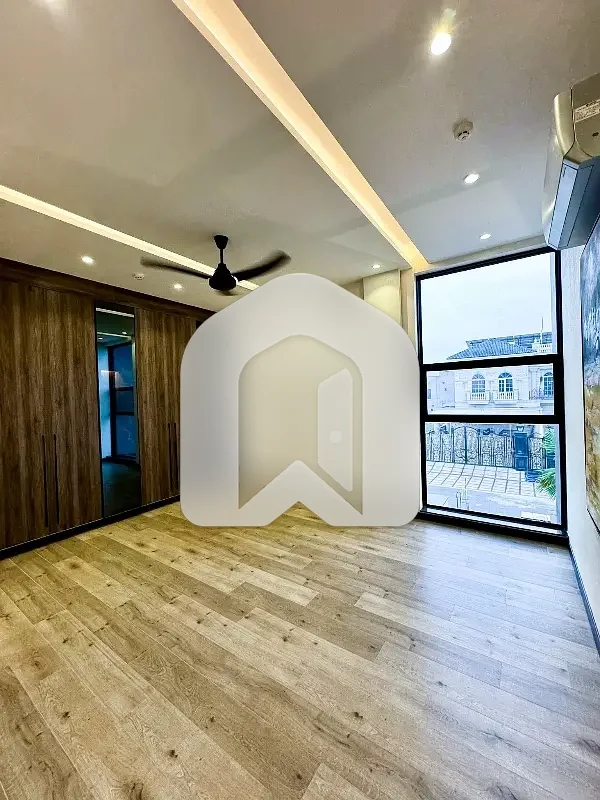 1 Kanal Designer House For Rent 15kv Solar Installed, photo 6