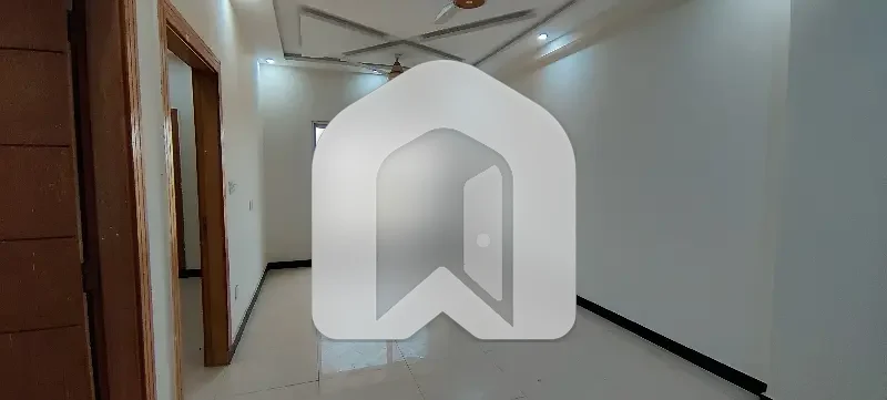2 BED LUXURY APARTMENTS AVAILABLE FOR RENT ALL FACILITIES AVAILABLE, photo 9