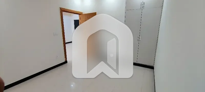 2 BED LUXURY APARTMENTS AVAILABLE FOR RENT ALL FACILITIES AVAILABLE, photo 8