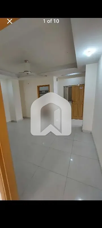1 bed TV Lounge Kitchen For Rent Commerical Area