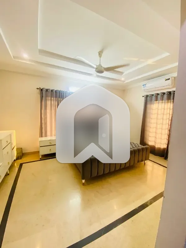 DHA Phase 2 1 Kanal Upper Portion For Rent, photo 2