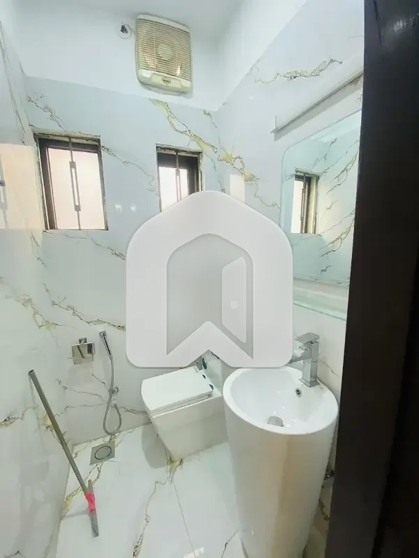 DHA Phase 2 1 Kanal Upper Portion For Rent, photo 10