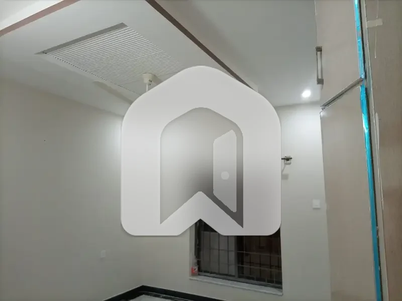 10 Marla Brand New Upper Portion Available Rent G-14, photo 10