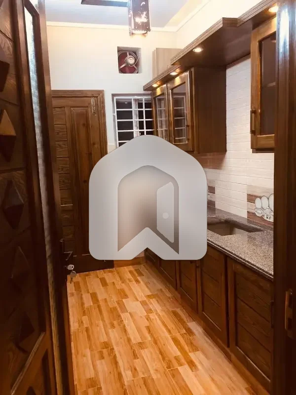4 Marla Luxury Upper Portion Available Rent G13