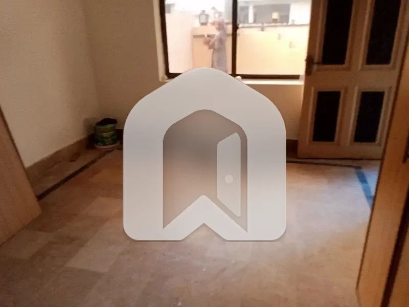 G,9/4- 10- MARLA GROUND PORTION FOR RENT 2 BED ATTACHED BATH DD MARBLE FLOOR BEST LOCATION NAYER TO PARK MASQUE MARKET, IMTIAZ,03335241734,, photo 3