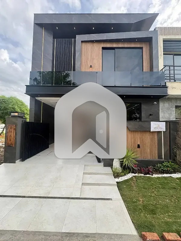 6 Marla Corner House Available For Rent, photo 16