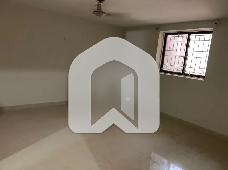 12 Marla Duplex 4 Bed House Available For Rent With Servant Room, photo 7