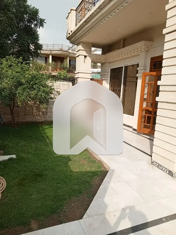 1 Kanl Duplex House Available For Rent In I-8 With Servant Room, photo 9