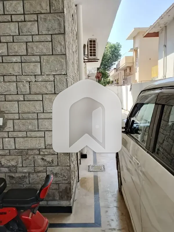 10 Marla Full House Available For Rent In I8  Tile Flooring, photo 22