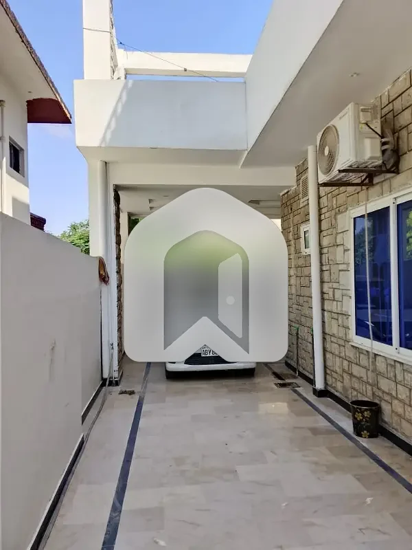 10 Marla Full House Available For Rent In I8  Tile Flooring, photo 28